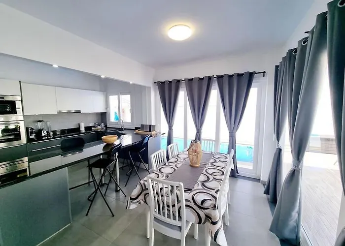 Luxury Zen 别墅 卡门港